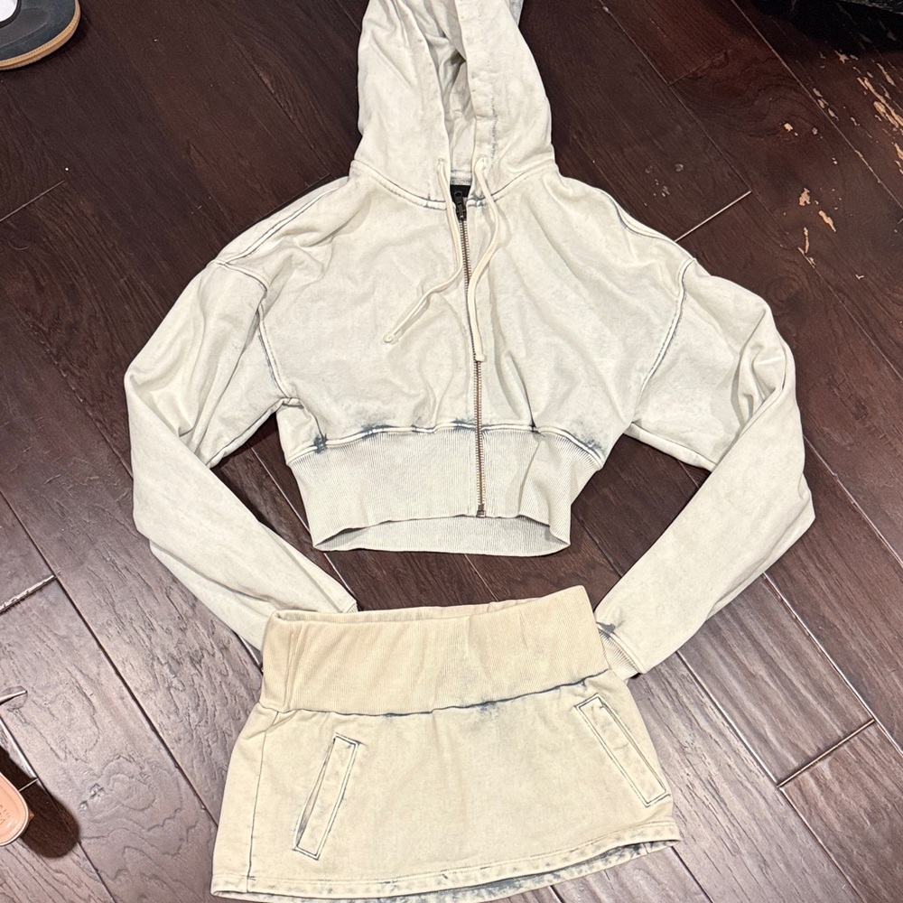 Revolve set